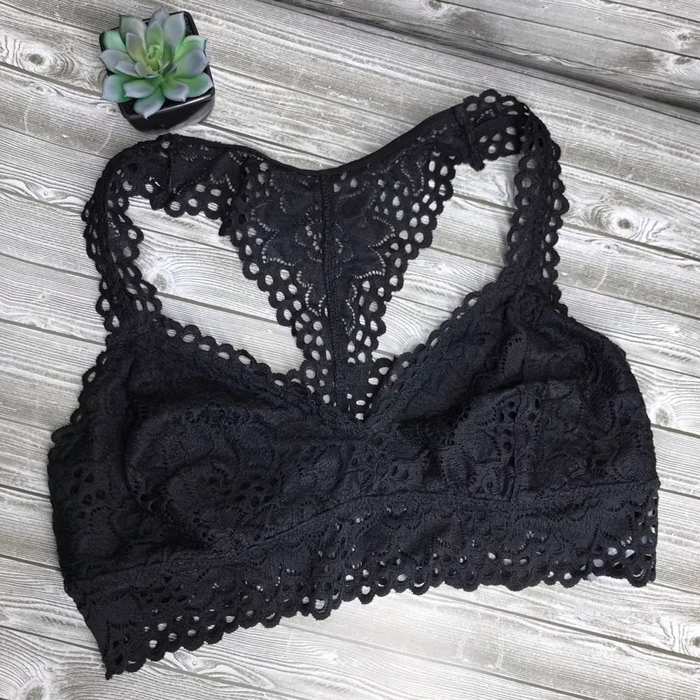 Aerie black lace racer back bralette sz m